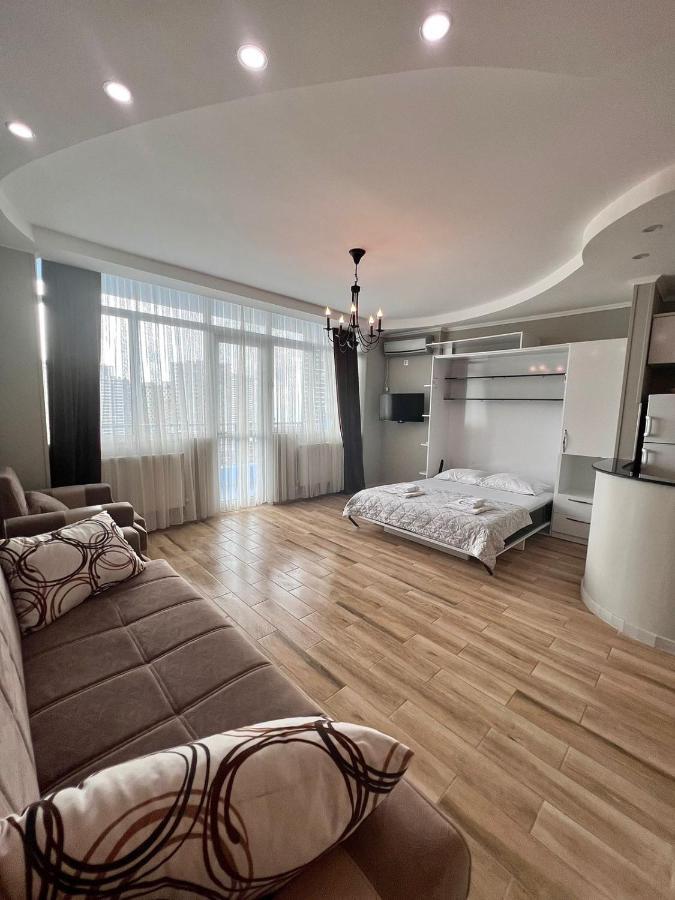 Luxure Apartments Батуми Екстериор снимка