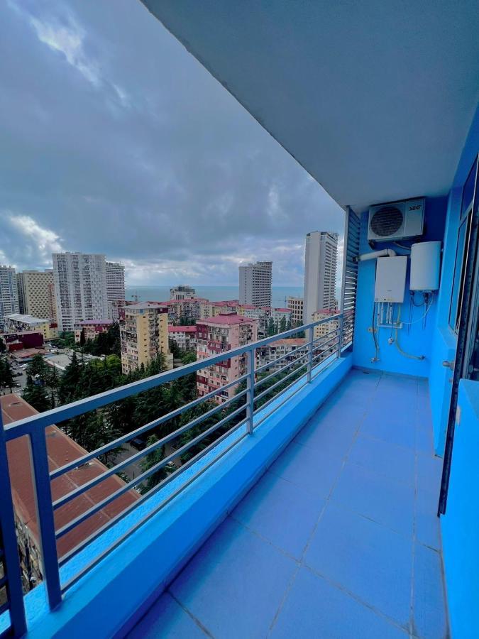 Luxure Apartments Батуми Екстериор снимка