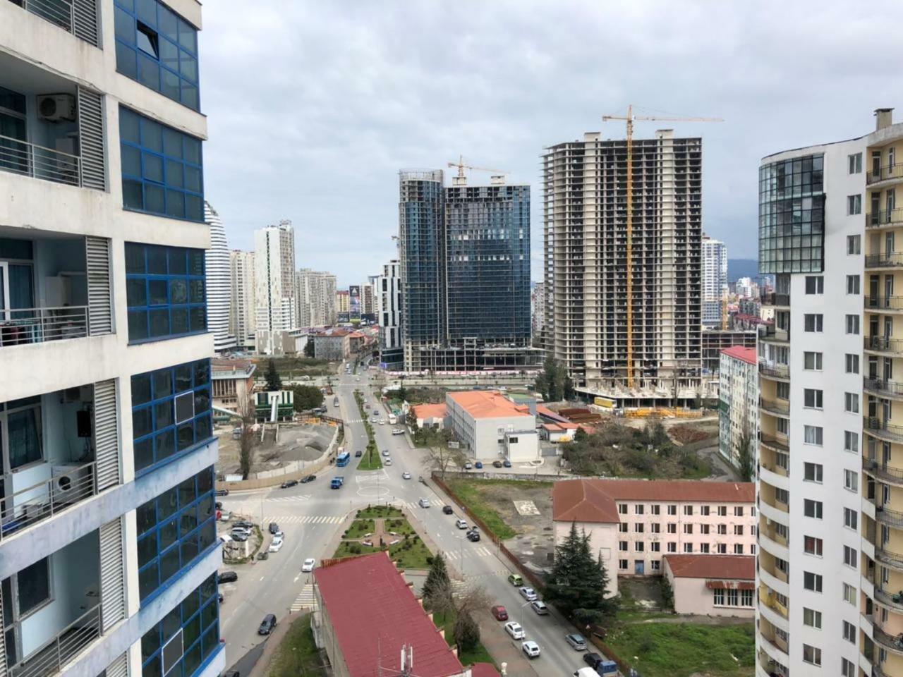Luxure Apartments Батуми Екстериор снимка